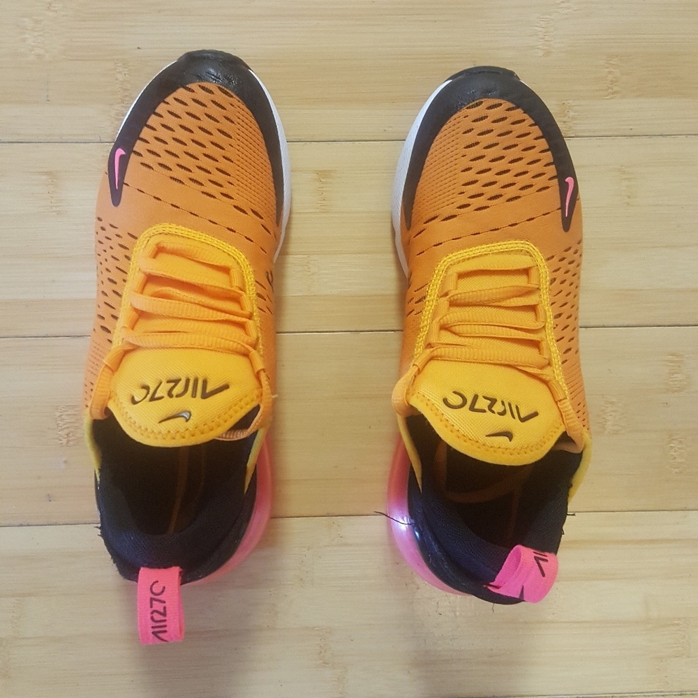 Nike Air Max  270 University Gold - Picture 2 of 8